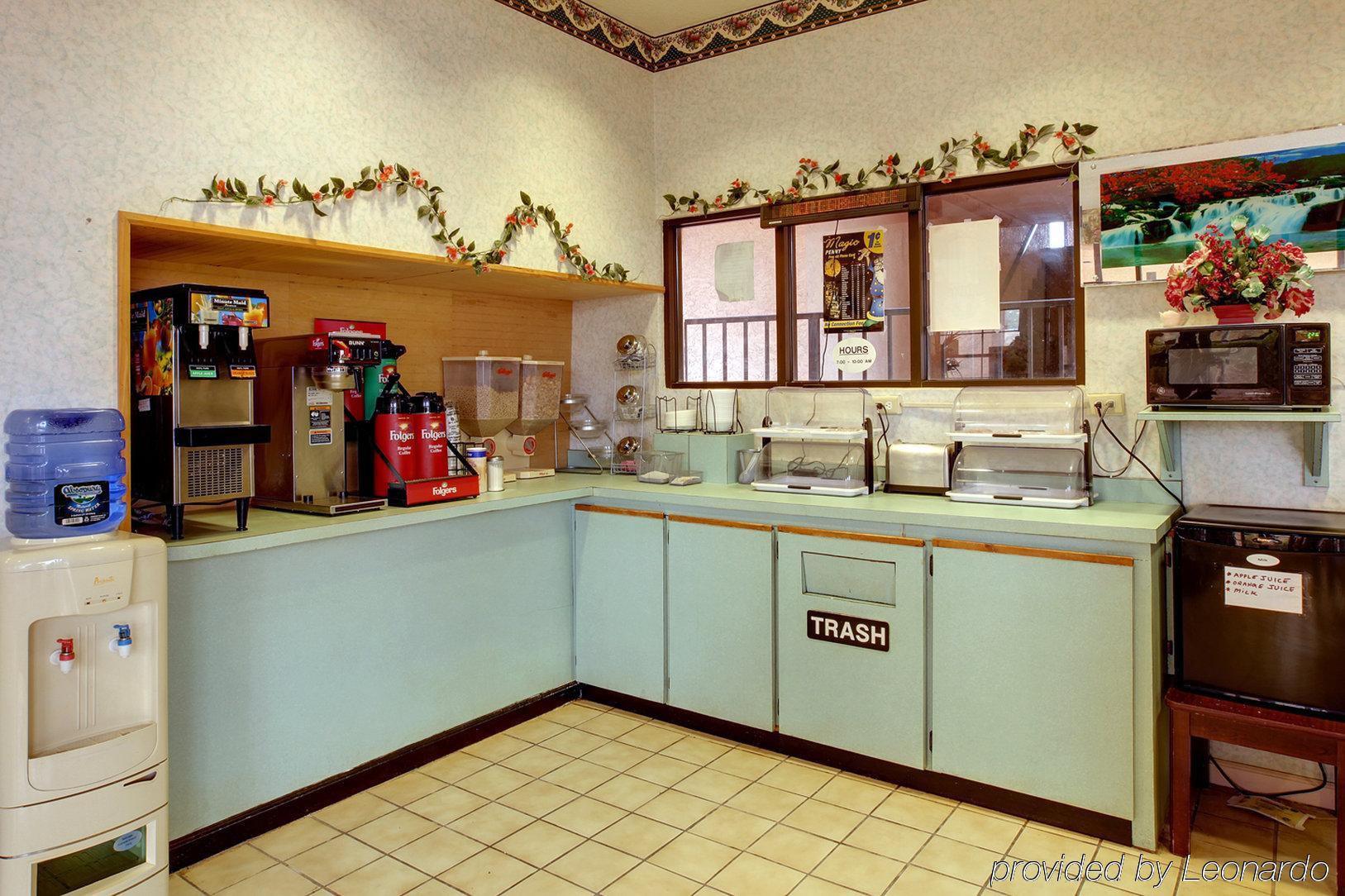 Americas Best Value Inn بينبردج المطعم الصورة
